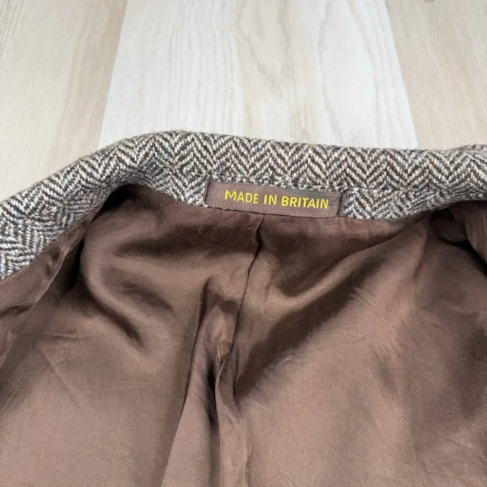 Vintage HARRIS TWEED Blazer Jacket Wool Herringbone Sport Coat Men's Size 42R